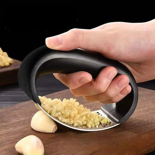 Stainless Steel Garlic Press – Heavy-Duty Garlic Crusher & Mincer
